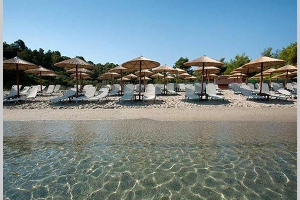 Large Home Near Potamos Beach エパノミ エクステリア 写真