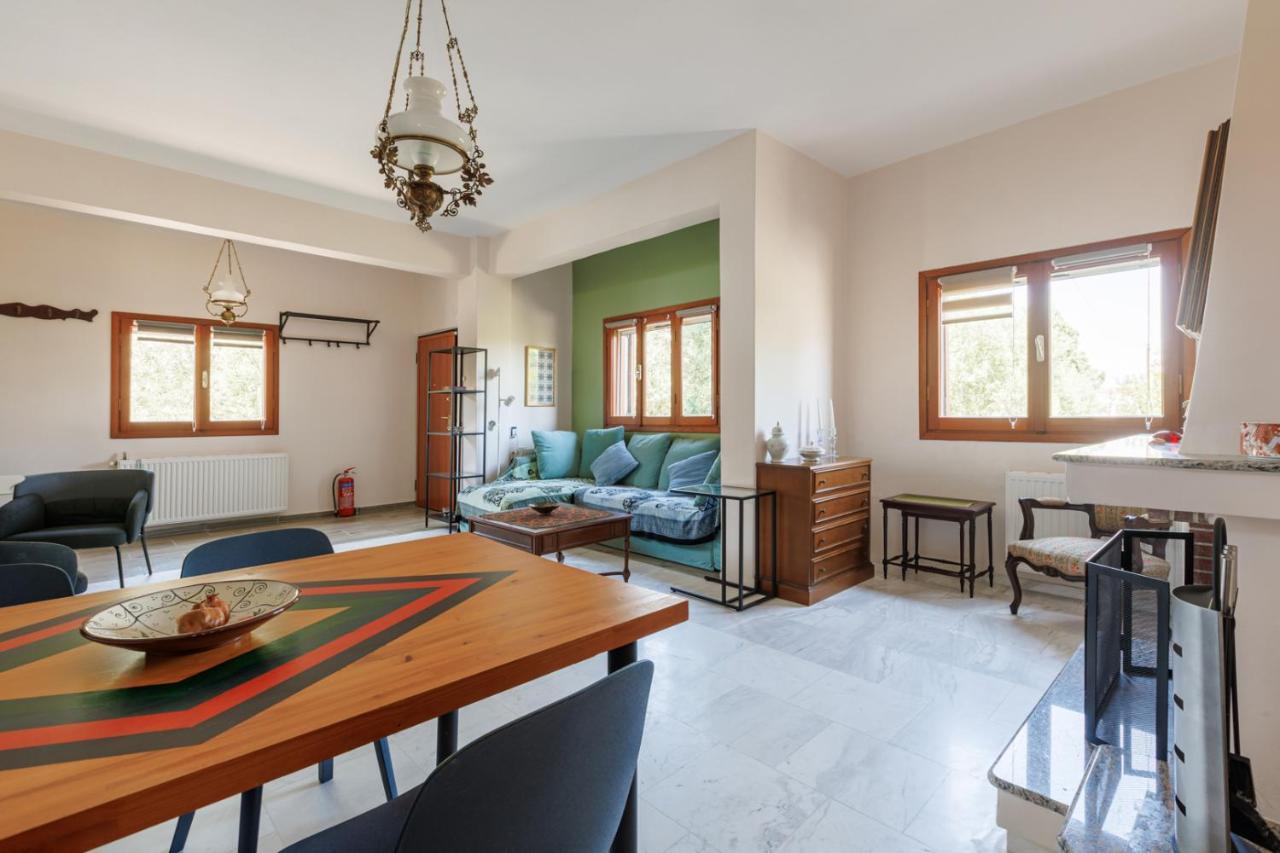 Large Home Near Potamos Beach エパノミ エクステリア 写真