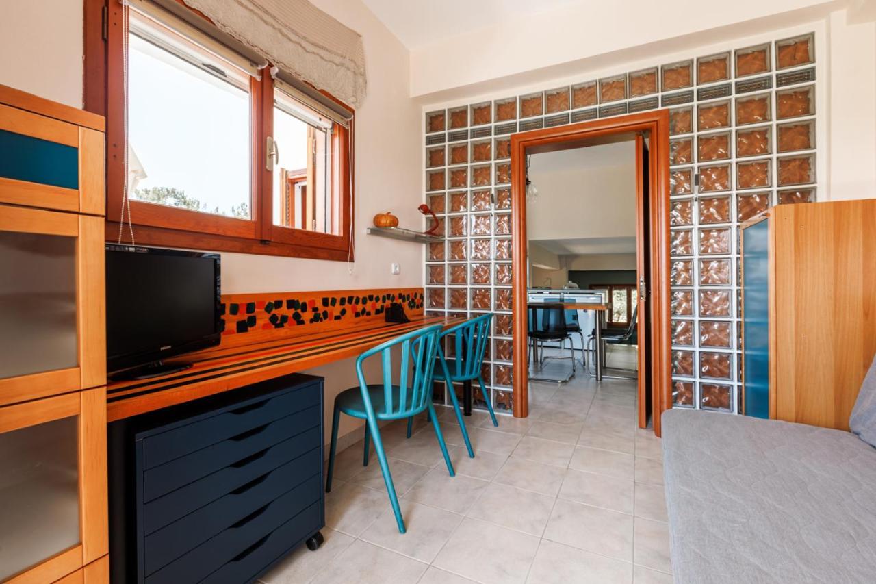 Large Home Near Potamos Beach エパノミ エクステリア 写真