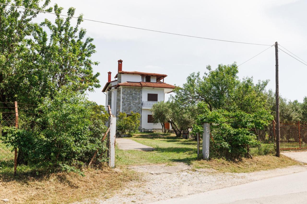 Large Home Near Potamos Beach エパノミ エクステリア 写真